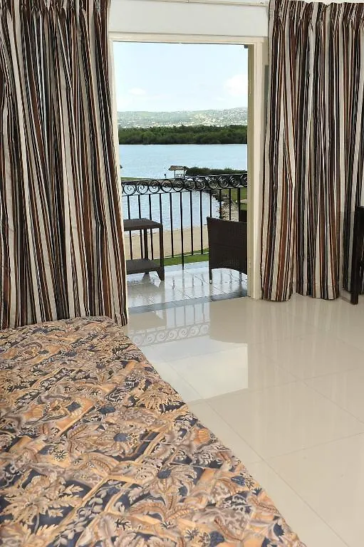 Syrynity Palace Hotel Montego Bay